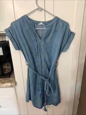 Blu Pepper Denim-Effect Tie-Waist Mini Dress in Light Blue